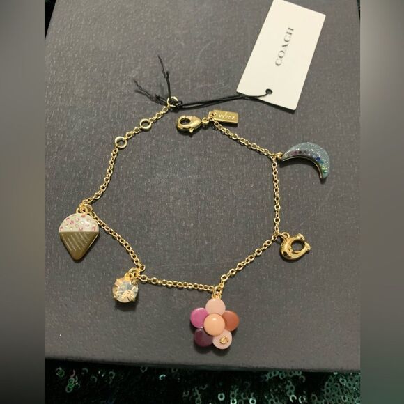 NEW COACH CHARM BRACELET - Picture 6 of 9
